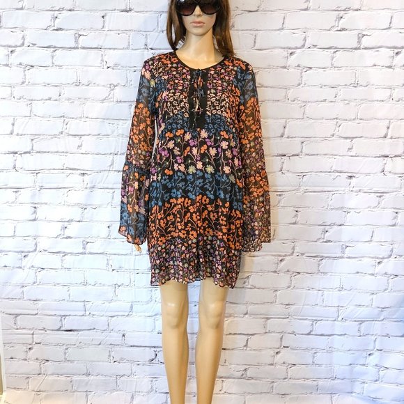 BCBGeneration, Boho BCBG lace up front floral print dress with bell sleeves - Picture 5 of 15